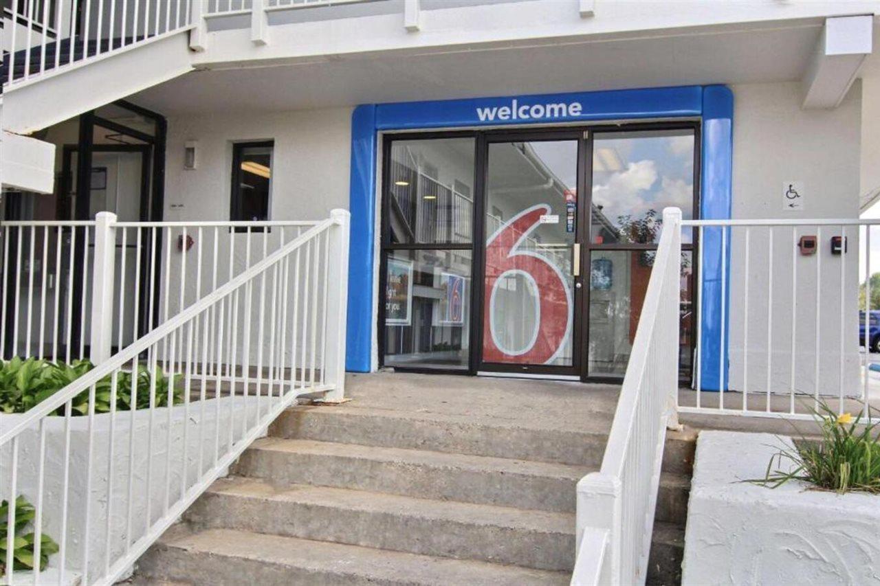 Motel 6-Middleburg Heights, OH - Cleveland Buitenkant foto